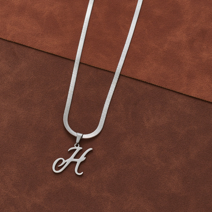 Artistic English letter pendant necklace, ins personalized stainless steel simple surname clavicle chain foreign trade jewelry