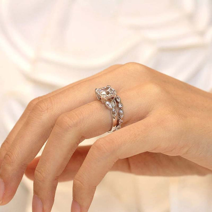 Leaf horse eye ring retro palace style