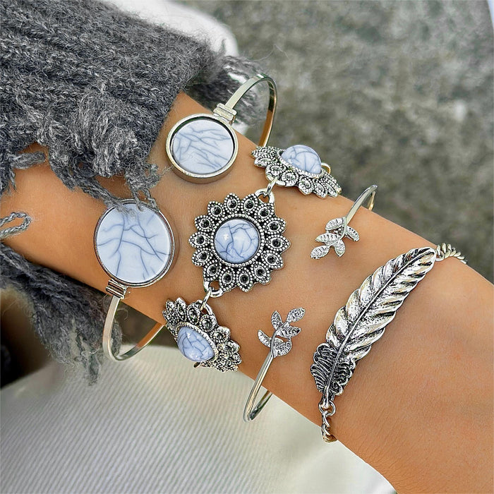 Conjunto de pulsera abierta con hojas de mármol retro: joyería floral turquesa