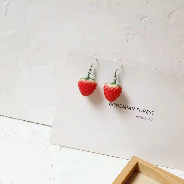 Strawberry resin earrings simple temperament small fresh girl heart earrings