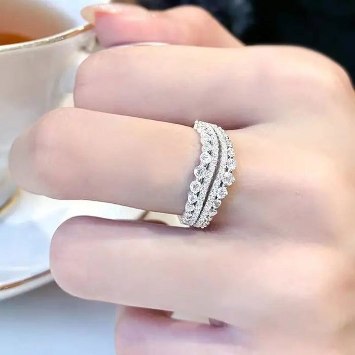 Anillo de onda hueca estilo frío anillo de dedo índice ins de alta gama