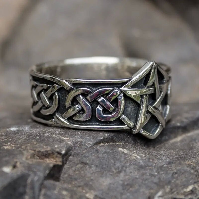 Retro five-pointed star blackened ring European and American street style men's ring