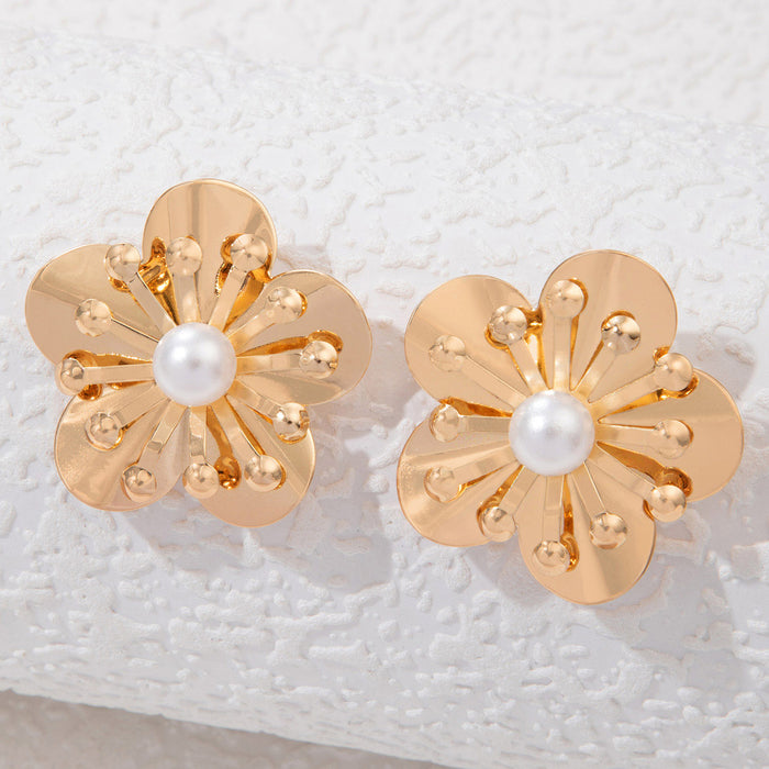 Small golden flower earrings, five-leaf clover, mini simple ear bone studs