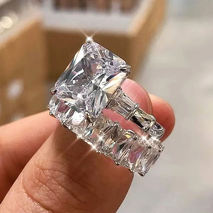 Leaf vine ring imitation sapphire design