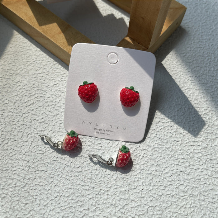 Handmade strawberry earrings | Cute and youthful flower design earrings