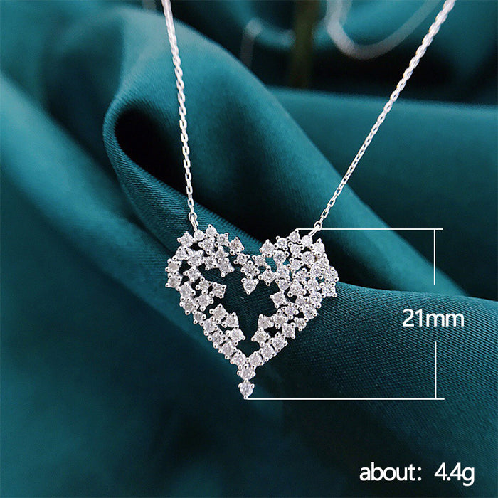 Full diamond heart-shaped necklace, luxurious micro-inlaid simulated zircon