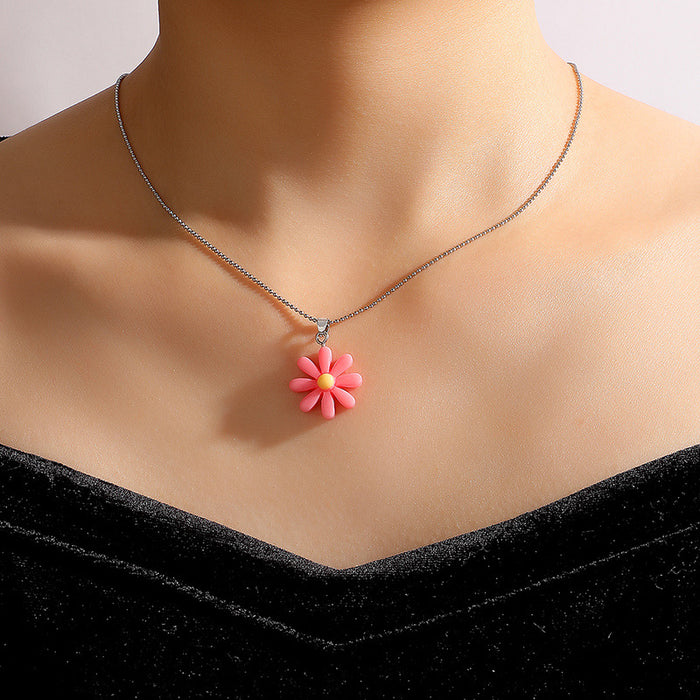 Simple Fresh Pink Resin Flower Single Layer Necklace with Geometric Floral Design