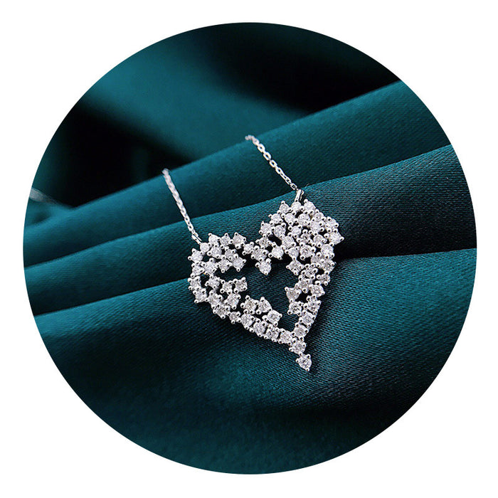 Full diamond heart-shaped necklace, luxurious micro-inlaid simulated zircon