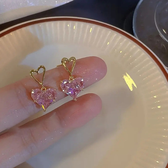 Pendientes de circonitas con forma de corazón rosa