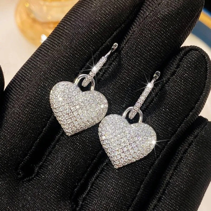 Pendientes pavé en forma de corazón, delicados pendientes de princesa